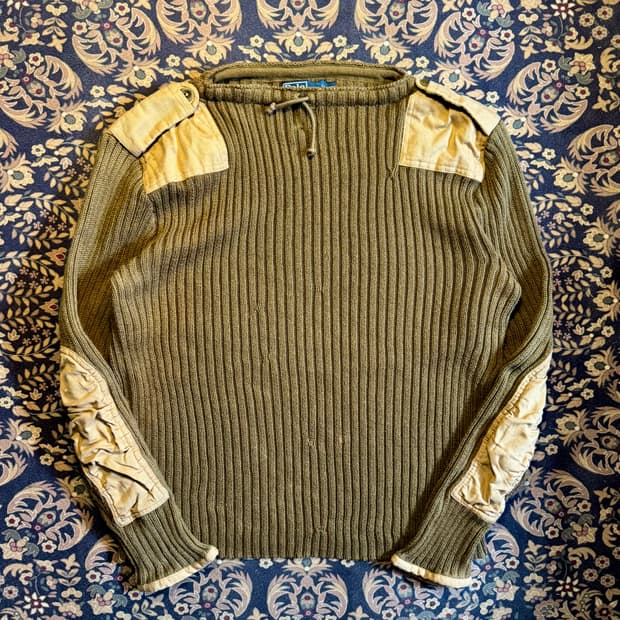 폴로 코만도 니트