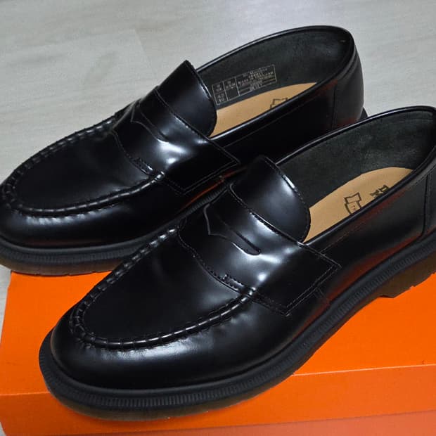 닥터마틴 에보트 페니 로퍼 블랙 