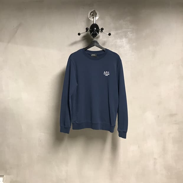 APC 아페쎄 맨투맨 네이비 L