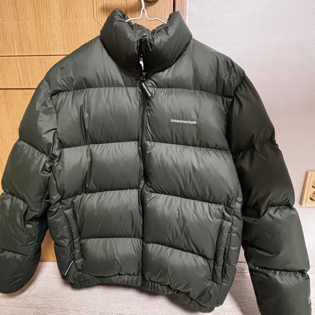 디스이즈네버댓 올리브 L 패딩