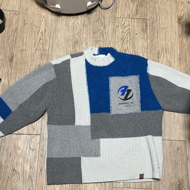 자라 아더에러 패치워크 니트 S-M 사이즈