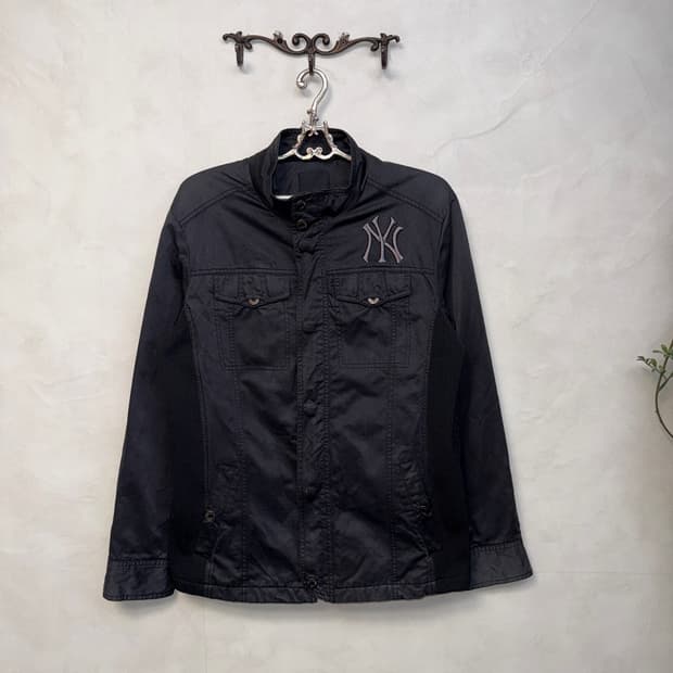 MLB black logo boxy cotton jacket 