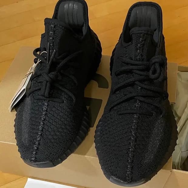 [아코탭 새상품] 이지 350 V2 오닉스 블랙 265