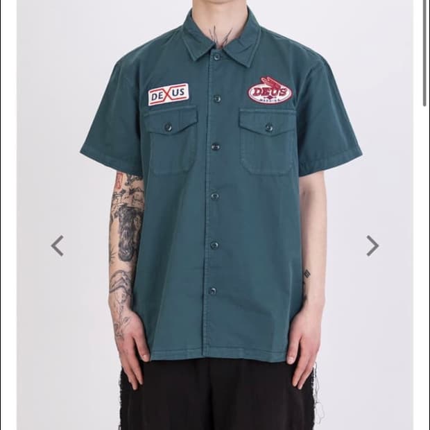 데우스 엑스마키나 반팔셔츠 M