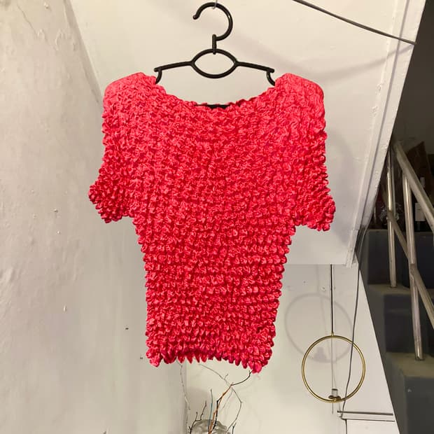 오글뽀글 레드 탑