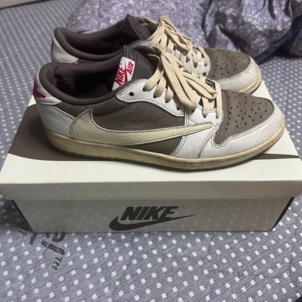 (275) 나이키 트래비스 스캇 에어 조던1 로우