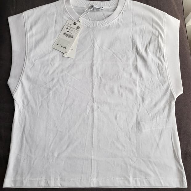 자라    나시티   판매합니다 
