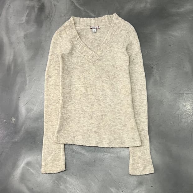  막스앤코 브이넥 모헤어 니트 y14536