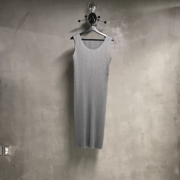 이세이 미야케 플리츠 원피스 그레이 F(W)