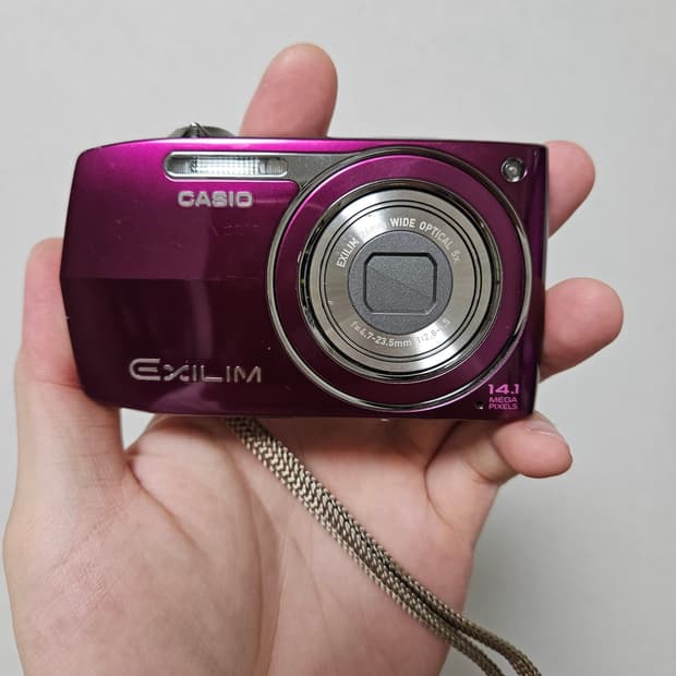 (로제 아일릿 모카 디카) 카시오 엑슬림 EX-Z2300
