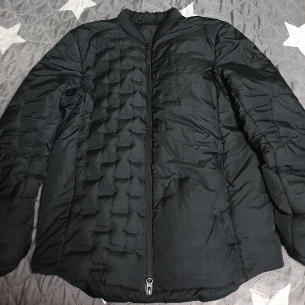 스파이더 구스다운 어깨 로고 경량패딩 블랙 (L)