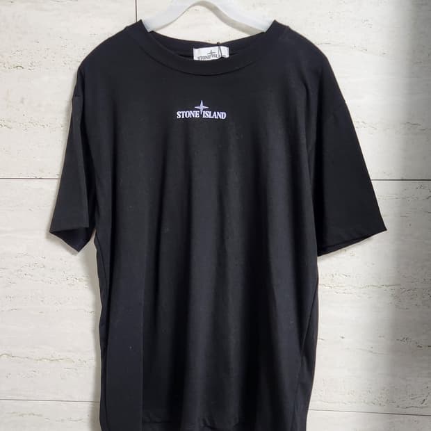 스톤아일랜드 새상품 티셔츠 XL (100추천해요)