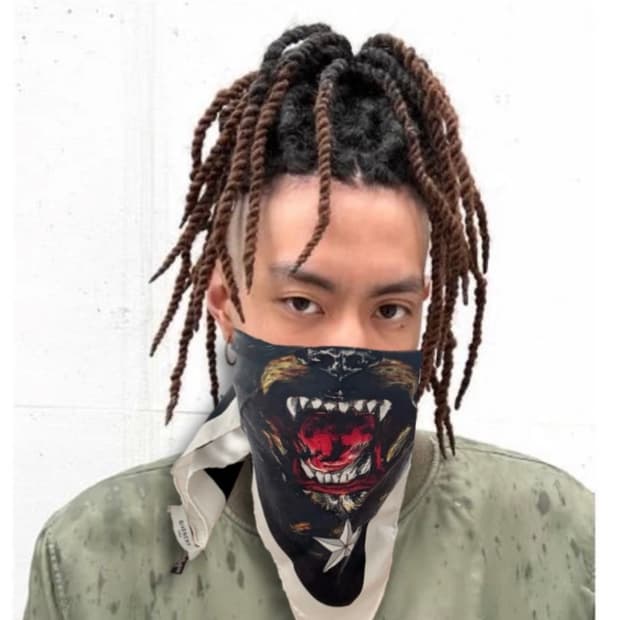 정품 지방시 파리 로트와일러 프린트 실크 스카프