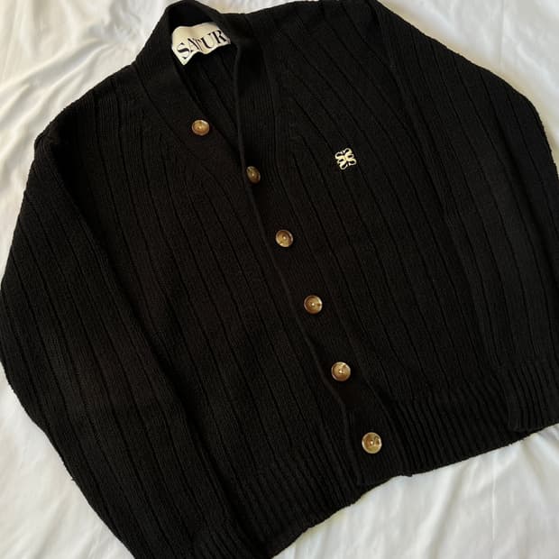 [L] 세터 파로 오버사이즈 부클 가디건