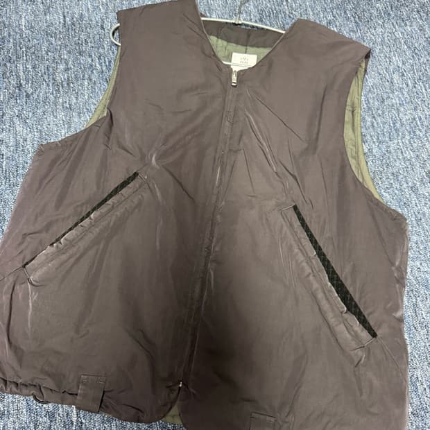 폴리테루 패디드베스트 딥 차콜 3사이즈