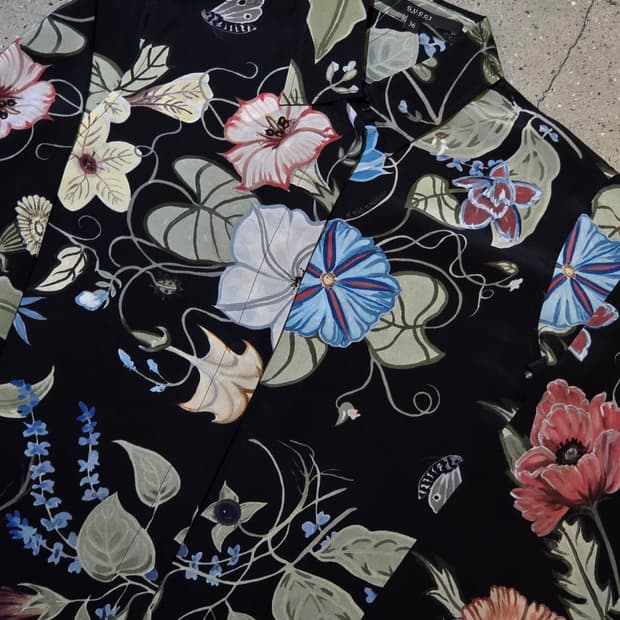 Gucci 구찌 오리엔탈 플라워 블랙셔츠