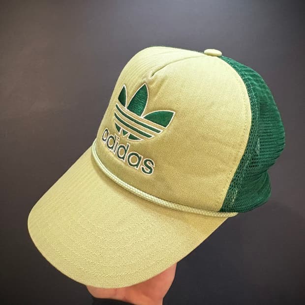 아디다스 와투케 빅트레포일로고 메쉬 트러커캡