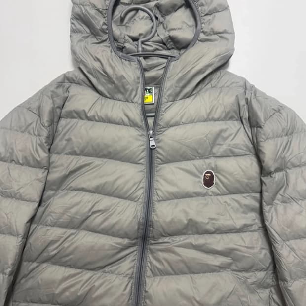 베이프 경량패딩