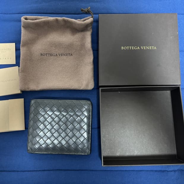 보테가 베네타 반지갑 그레이