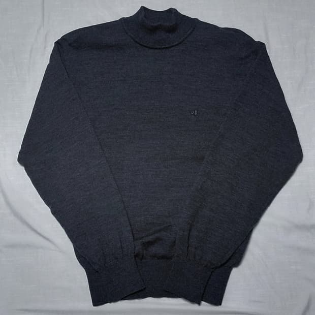 [울100%] Mr.JUNKO 미스터준코 자수 로고 모크넥 니트 (M)