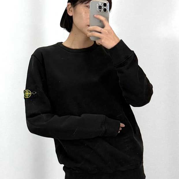 루키CK9750: 새상품 스톤 아일랜드 여성 블랙 맨투맨 