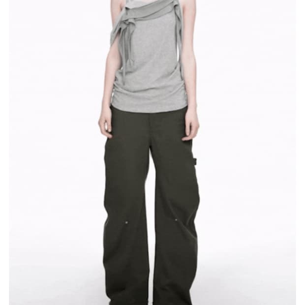 나체 NACHE Rawcut Curved Pants 카키. 남녀공용 바지