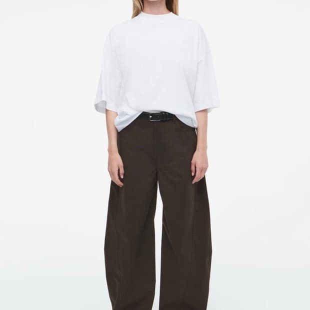 Cos 코스 디컨스트럭티드 코튼 배럴 레그 트라우저 32 다크브라운