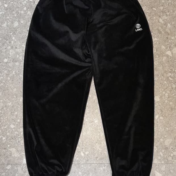 💥LMC 트레이닝 조거 팬츠 벨벳 블랙 (2)
