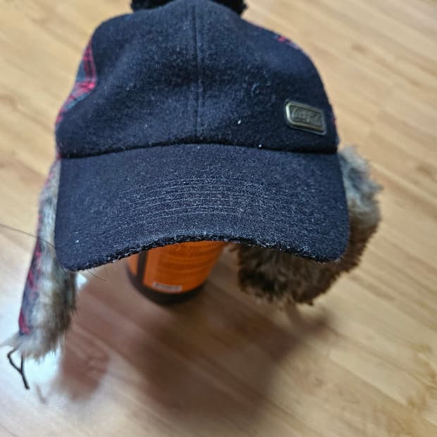 코카콜라 겨울 귀도리 털모자