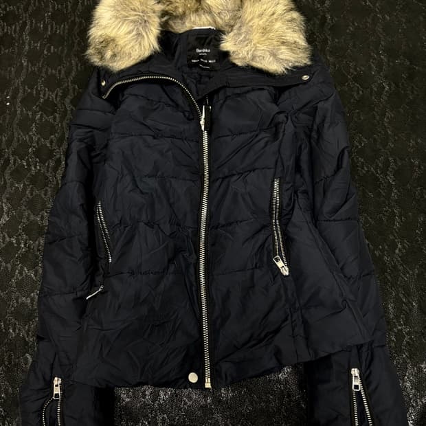 “Bershka” Fur Trimming Navy Padded Jacke