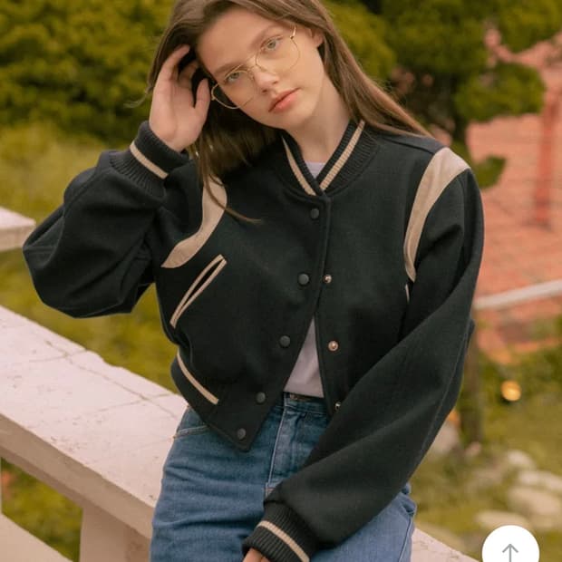 새상품 반원아뜰리에 울 바시티 자켓