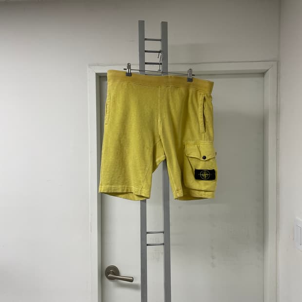 스톤아일랜드 옐로 반바지 M