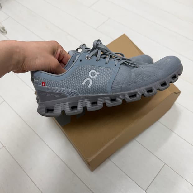 온러닝 클라우드 X 3 미스트락 275 사이즈  상태 9.0/10  제일