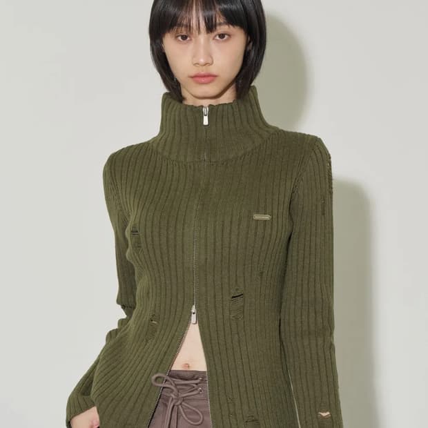 일리고 펀칭 데미지 니트 집업 카키 S