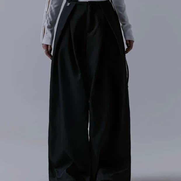 트리밍버드 unbalance waist strap pants