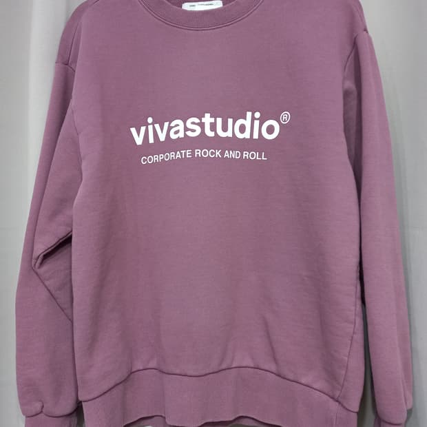 비바스튜디오 맨투맨 