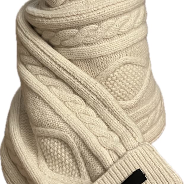 푸시버튼 니트 울 목도리