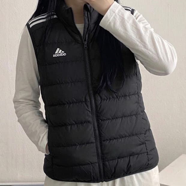 [S급] 가볍 따뜻☕️ 아디다스 ESS 라이트 다운 패딩 조끼 F