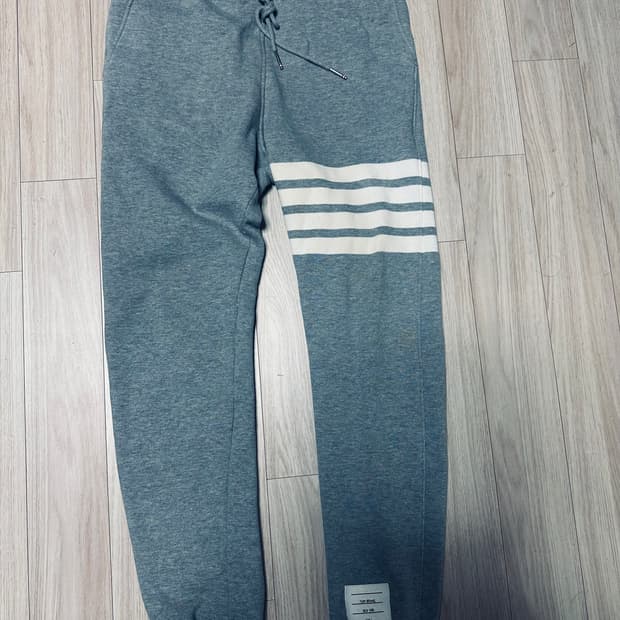 (1)톰브라운 사선 스웻팬츠