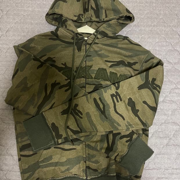 아캄 카모 후드집업