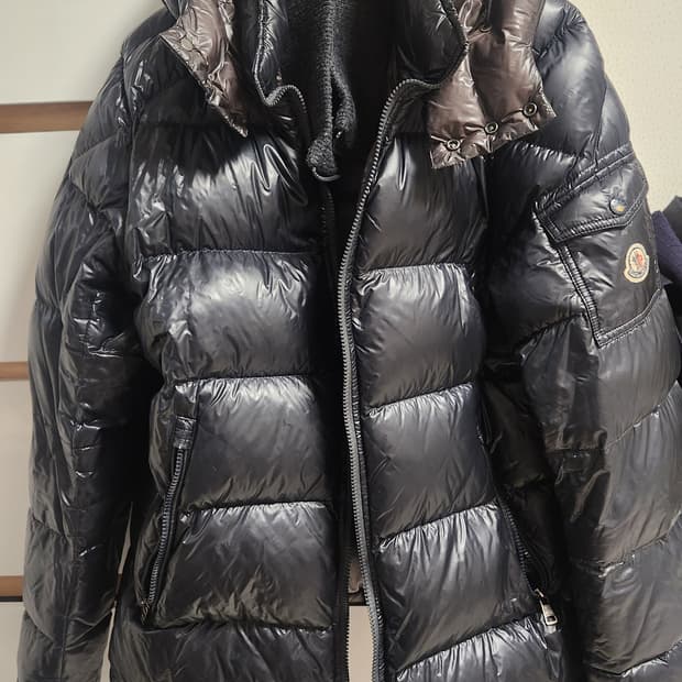 현대백화점.정품.몽클레어 마야.4사이즈