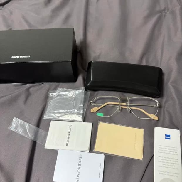 젠틀몬스터 이드리스 02 (이강인 안경)