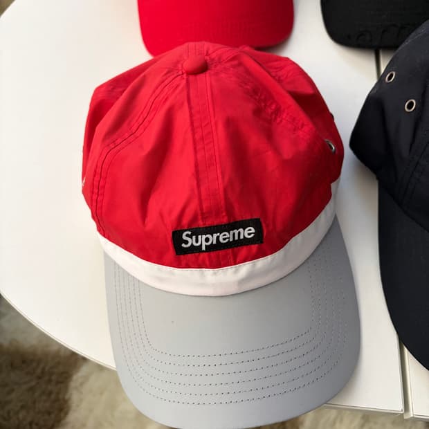 슈프림 배색 볼캡