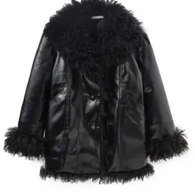 슬로우가먼츠 Faux leather fur jacket