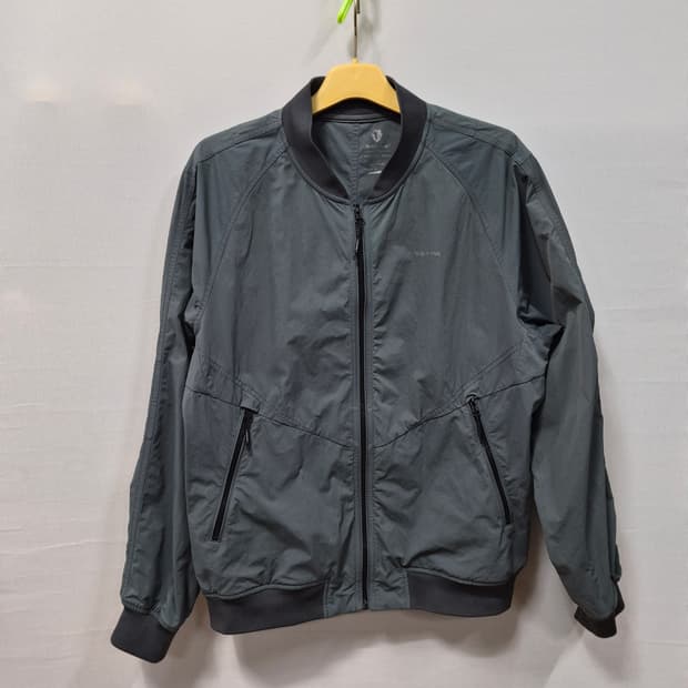 블랙야크  봄버 자켓 남성 105