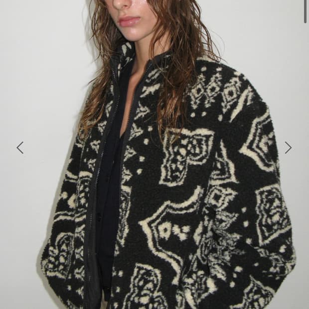 썬번프로젝트 페이즐리 플리스 집업