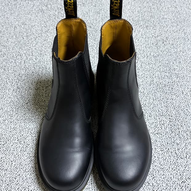 닥터마틴 첼시부츠 UK5 (240)