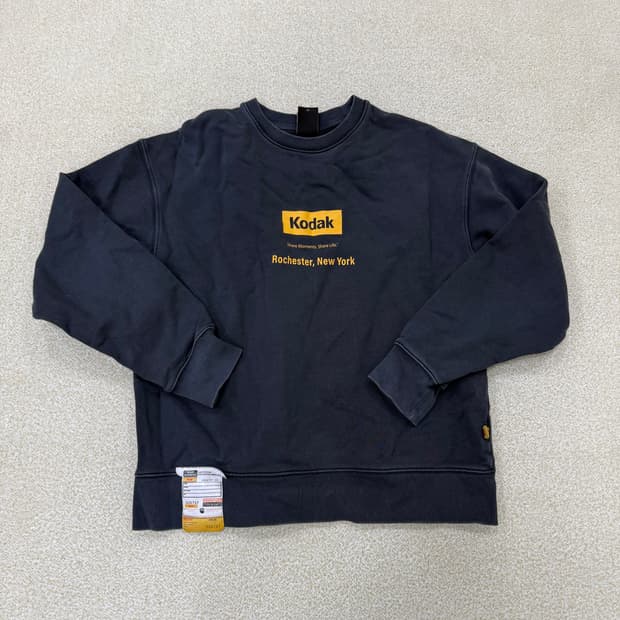 M 코닥 피그먼트 메일러 맨투맨 0128T1