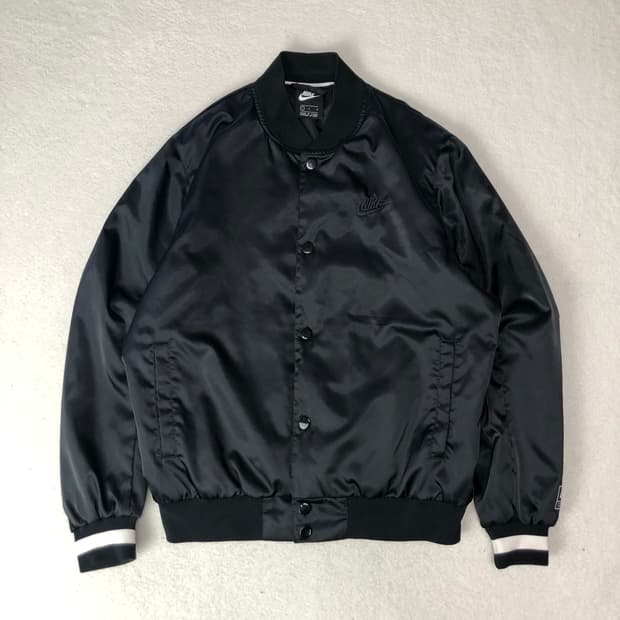 나이키 봄버 바시티 자켓
