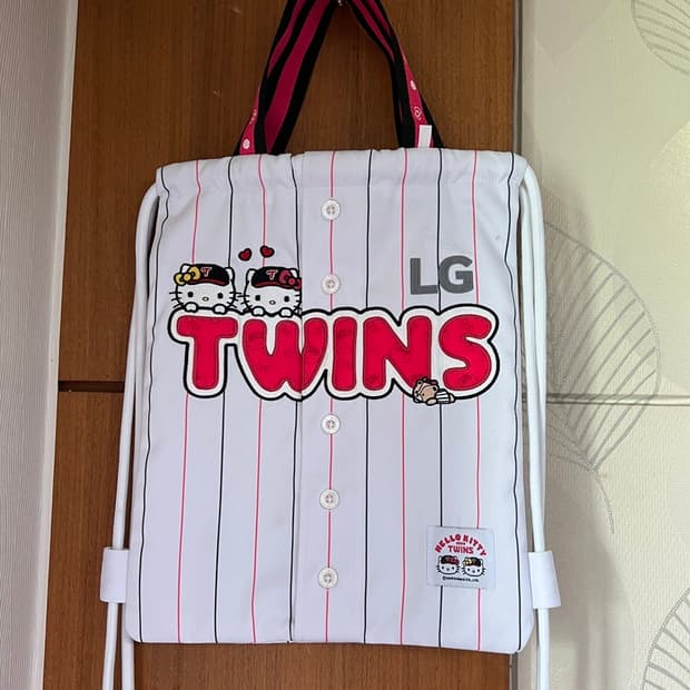 KBO LG트윈스X헬로키티 콜라보 유니폼가방/짐색